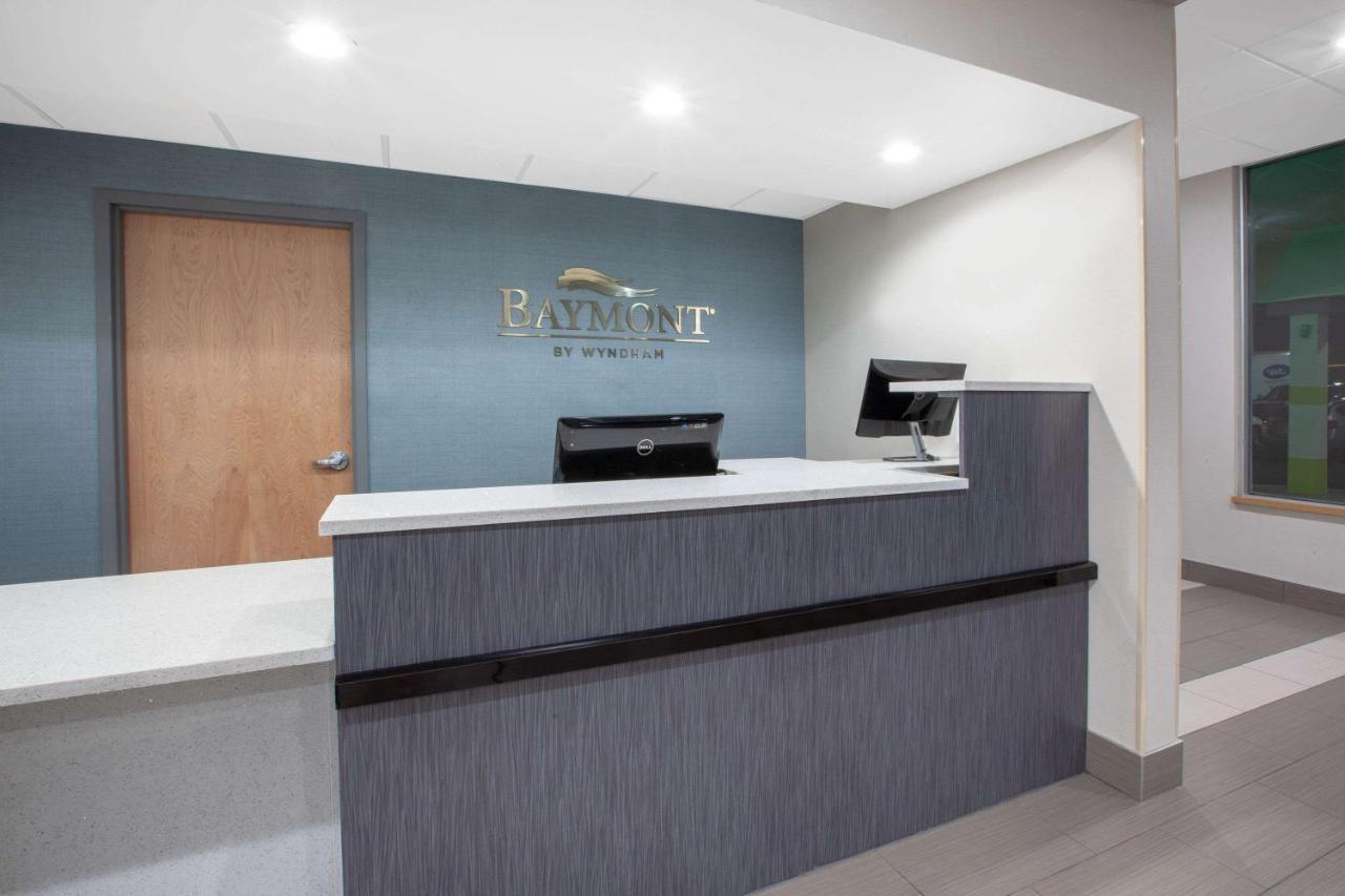 Baymont By Wyndham Grand Rapids Near Downtown Hotel ไวโอมิง ภายนอก รูปภาพ