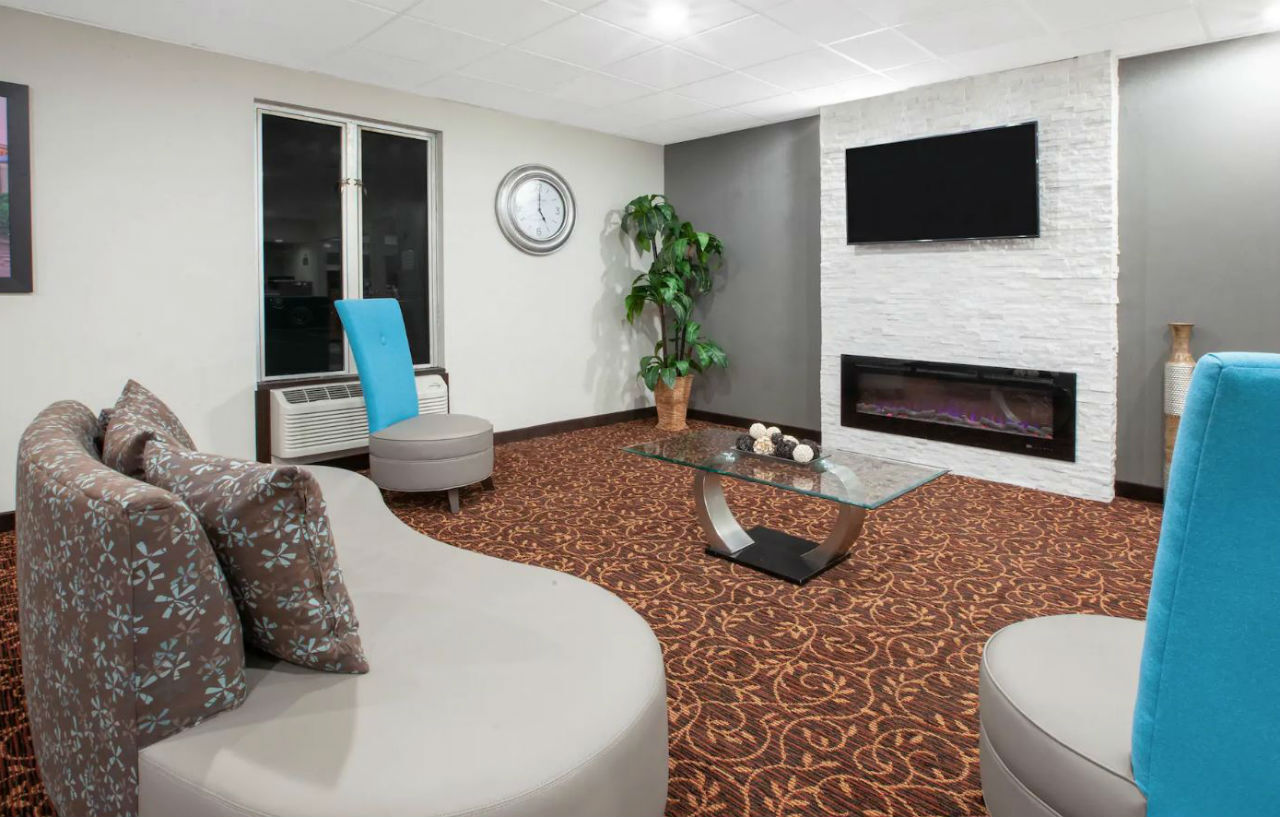 Baymont By Wyndham Grand Rapids Near Downtown Hotel ไวโอมิง ภายนอก รูปภาพ